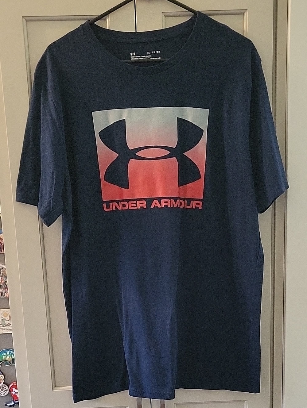 Under Armour Men’s Navy Tee with Red Gradient Logo